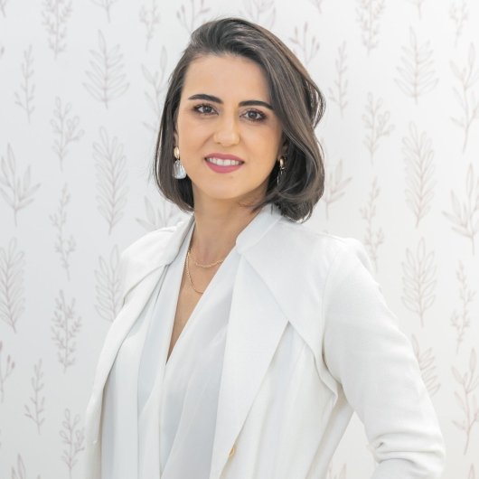 Dra. Maria Eugênia Silveira Sena
