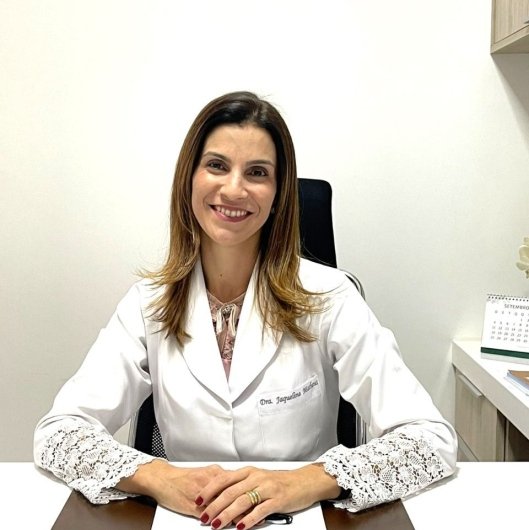 Dra. Jaqueline Maria Matheus Nascimento