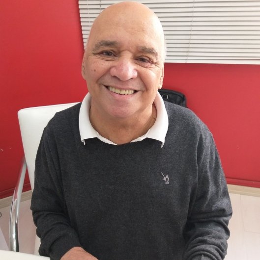 Dr. Paulo De Carvalho