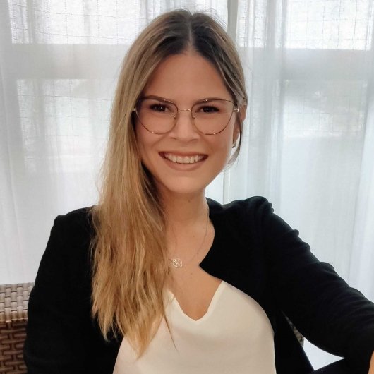 Ana Paula Santos de Medeiros
