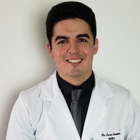 Dr. Lucas Santana Passos