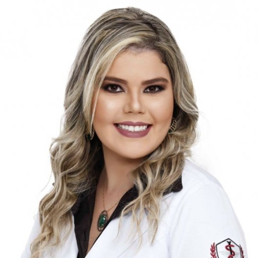 Dra. Kallyne Dantas