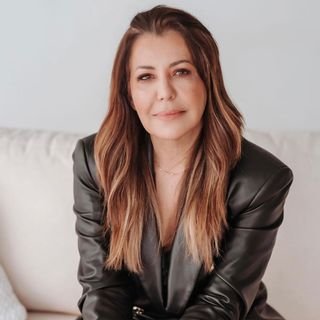 Dra. Viviane Nogueira Abumussi