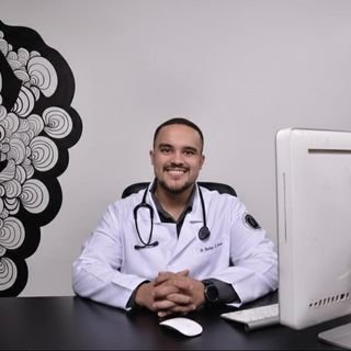 Dr. Rodrigo Silva Cunha