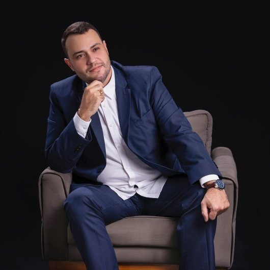 Dr. Leonardo José Bezerra Brilhante