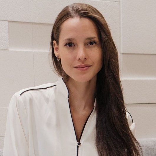 Dra. Renata Lamenha