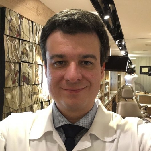 Dr. Marcelo H. Sampaio