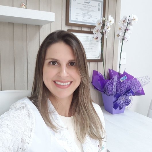 Dra. Estefânia de Matos Ré