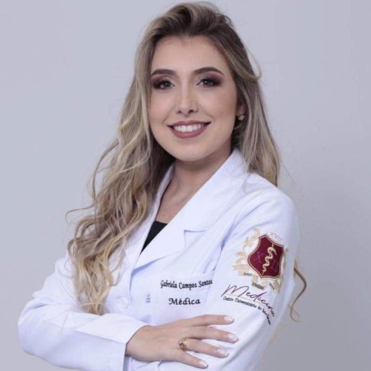 Dra. Gabriela Campos Dos Santos