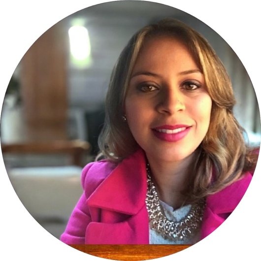 Dra. Fabiana Almeida Carlos
