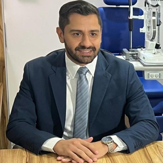 Dr. Ricardo Tavares
