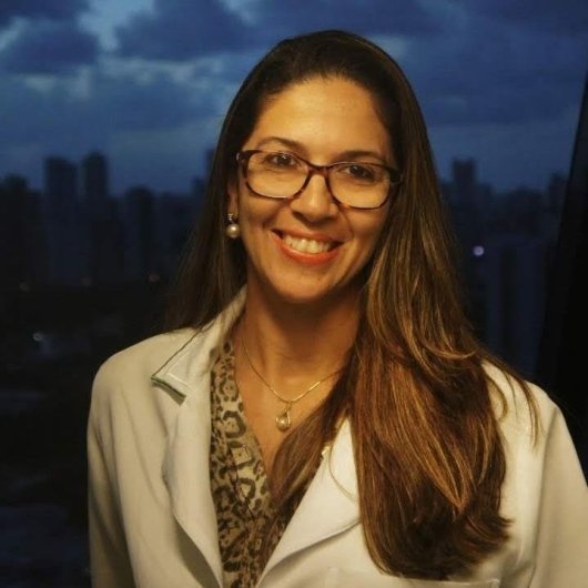 Dra. Janaina Souza Leon