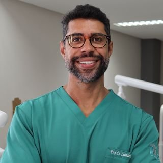 Dr. Luanderson Lopes Pereira