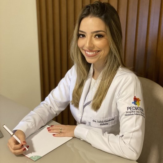 Dra. Isabela Vasconcelos Cunha