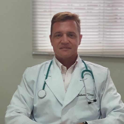 Dr. Juliano Leonel Thiesen