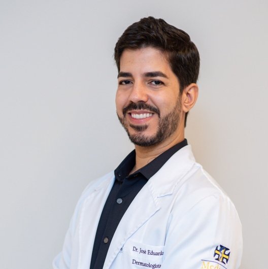 Dr. José Eduardo de Almeida Ferreira