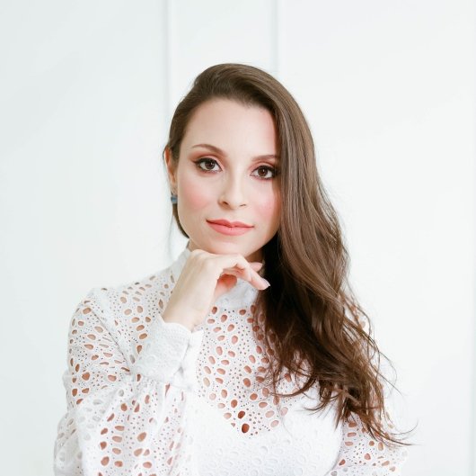 Dra. Caroline Badra Cassab Genaro