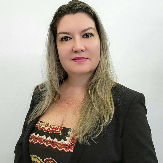 Dra. Carolina Conceição Prado