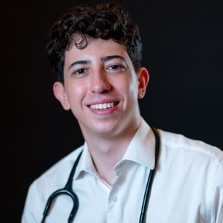Dr. Tulio José Oliveira