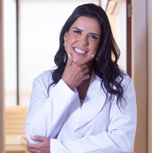 Dra. Regiane Souza Gabry de Sá