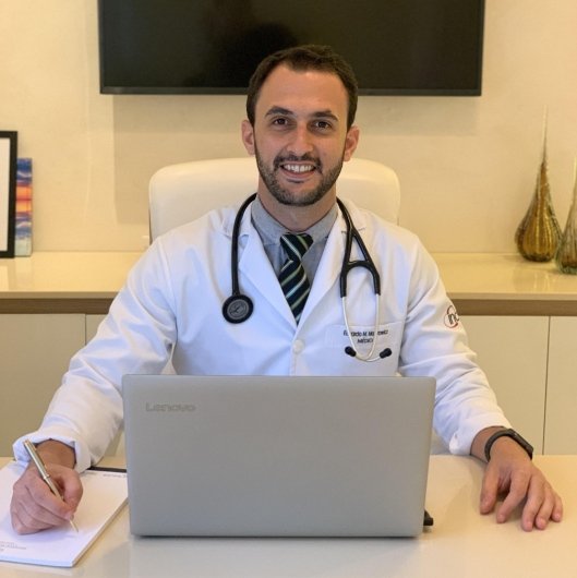 Dr. Eduardo Montanari Majerowicz