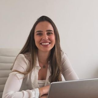 Manuela Bello