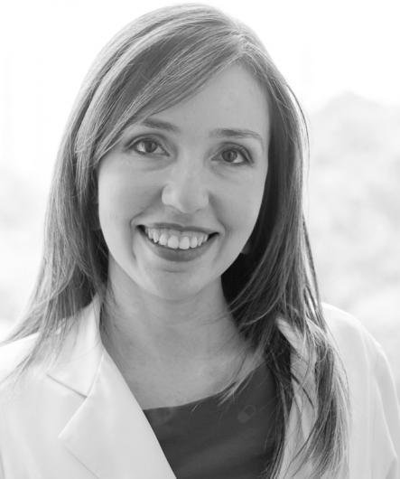 Dra. Bianca Medeiros Coutinho