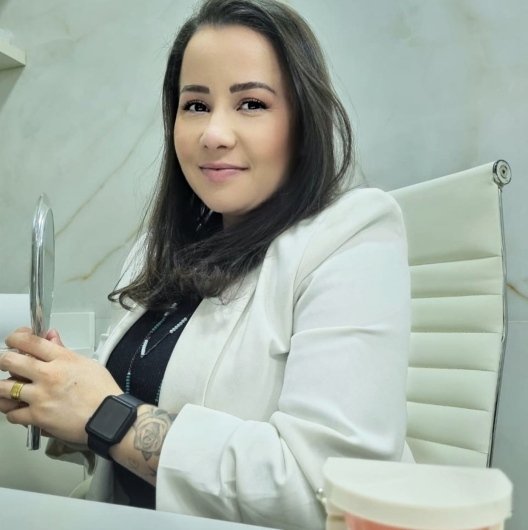Dra. Luiza Bueno