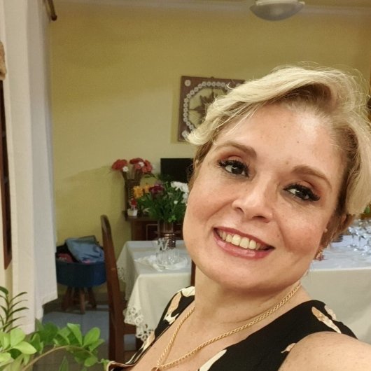 Dra. Deise Lucia Gerstner De Oliveira De Echeverria