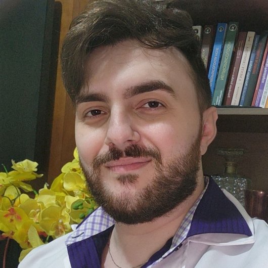 Dr. Felipe Resende