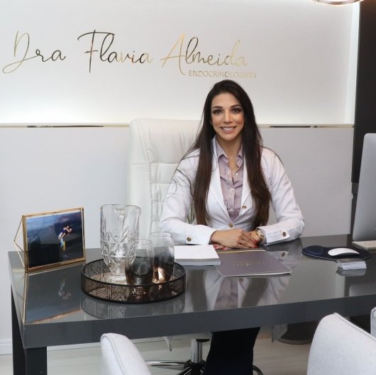 Dra. Flavia Almeida