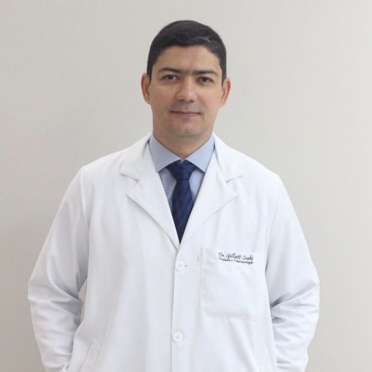 Dr. Gilliatt Saeki de Souza