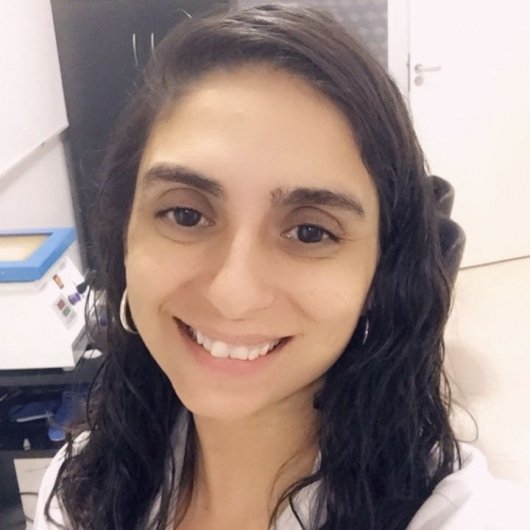 Dra. Ana Carolina Nascimento