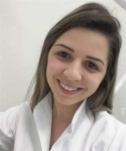 Dra. Bruna de Lima