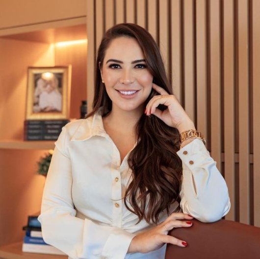Prof. Carolina Brito