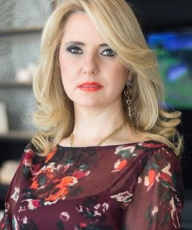 Dra. Adriana Manzoli