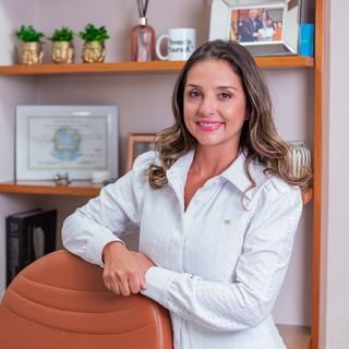 Dra. Florisa Almeida