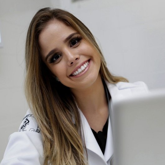 Dra. Gabriela Furquim Caseiro