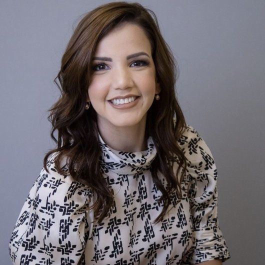 Dra. Larissa Amorim