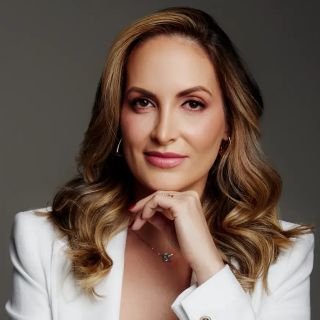 Dra. Bruna Clauman