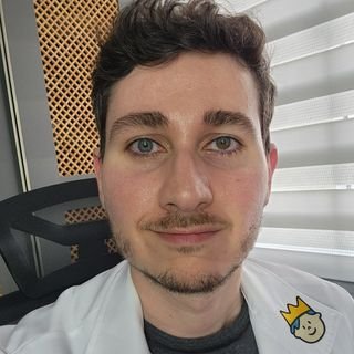 Dr. Lucas Gustavo da Cunha Quintino