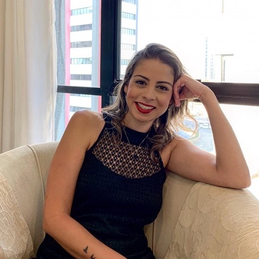 Elaine Oliveira cruz