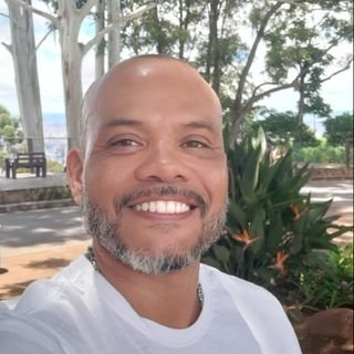Dr. André Emílio Costa