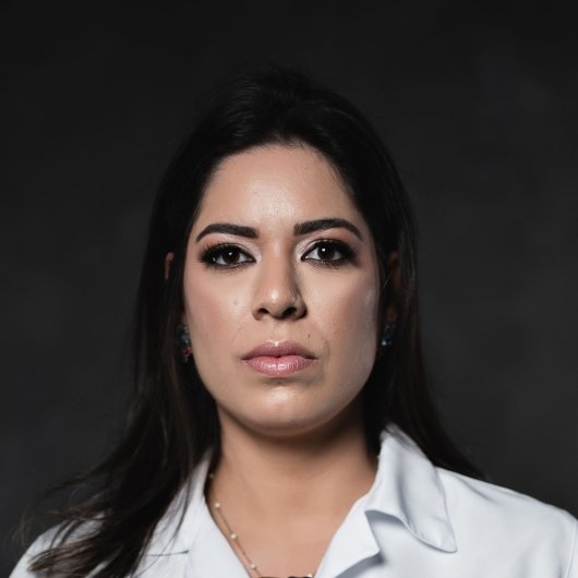 Dra. Larissa Fernandes