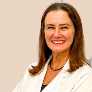 Dra. Cristina Saldaña