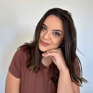 Dra. Mariane Aparecida Ferreira Melo