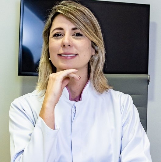 Ana Carolina Peres