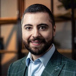 Dr. Samir Hussein