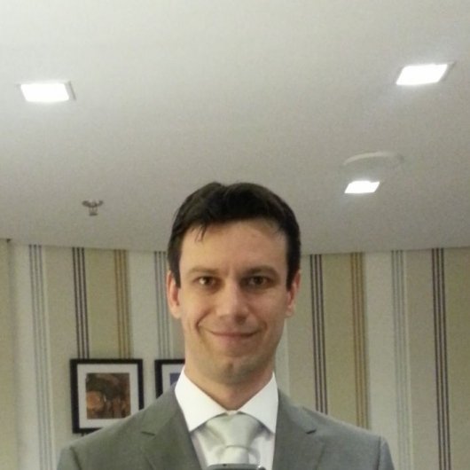Dr. Eduardo Terra Lucas