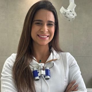 Dra. Marina de Almeida Salim
